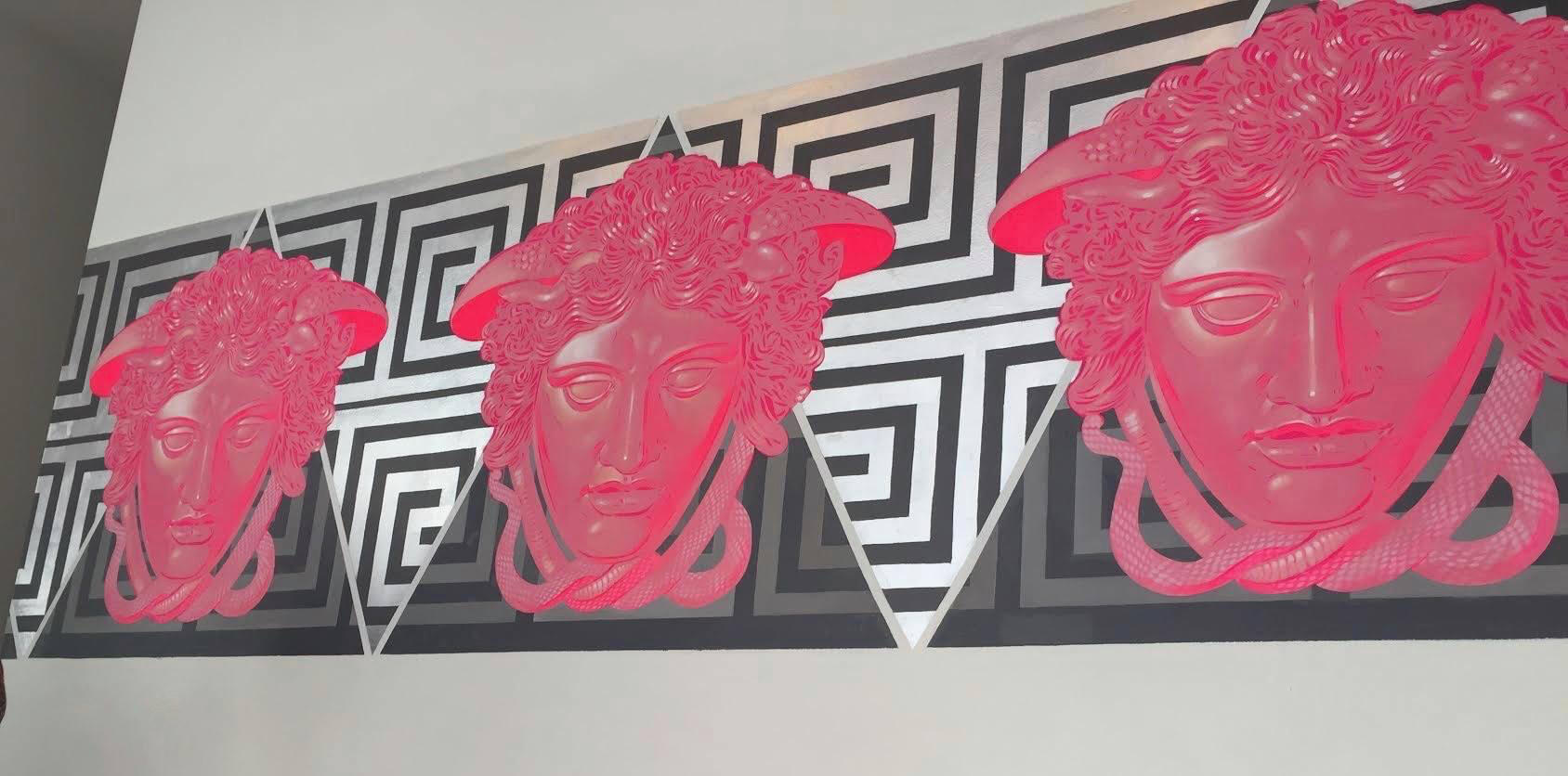 'Medusa 3 Times' - Kryon Gallery. Amsterdam, 2017